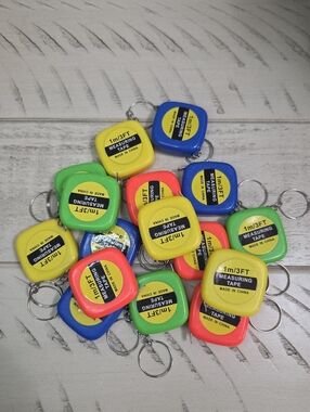 (Buy Now) 1 Mini Tape Measure 3 ft Retractable KeyChain/Tape Measure, NEW